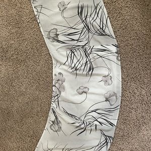 Wrap Skirt black and white design